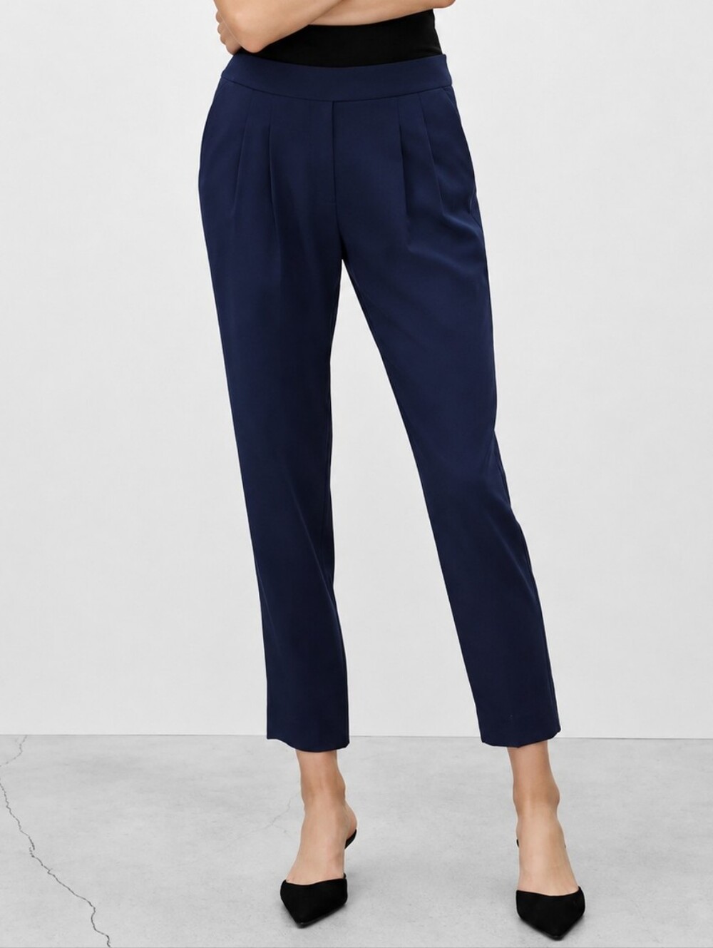 Babaton Navy Ankle Pleated Trousers Size 0